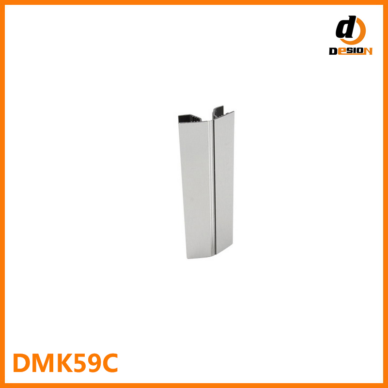 90 Degrees or Large Angle Kickplate Connector DMK59C